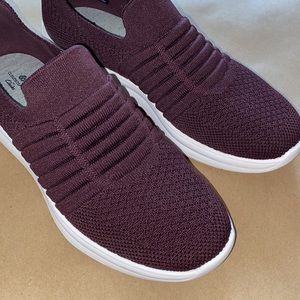 Clarks Cloudsteppers $14